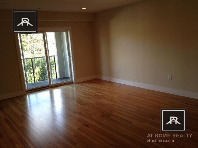 Building Photo - 2 bedroom in Chestnut Hill MA 02467