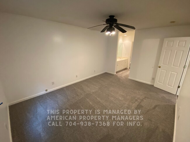 Building Photo - 148 Purple Finch Ln