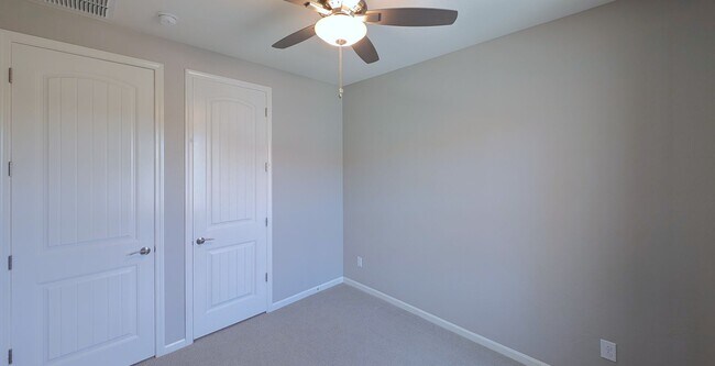 Building Photo - 3 Bedroom Condo in the Siena Community Near S Dobson Rd and W Queen Creek Rd!