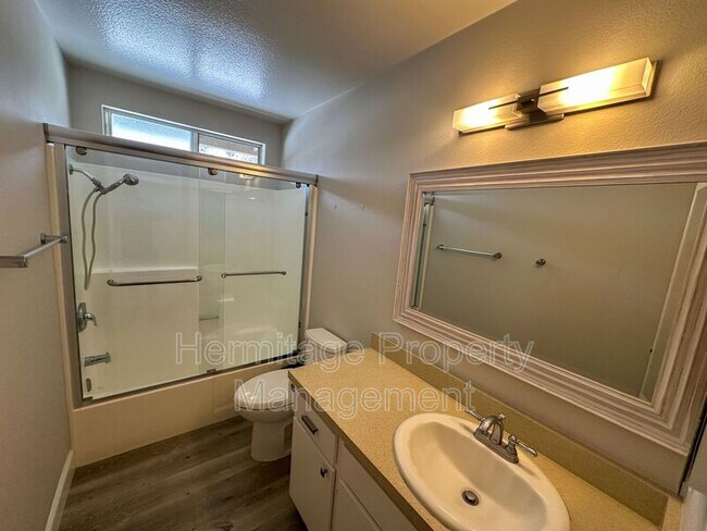 Building Photo - 23 Rockwood