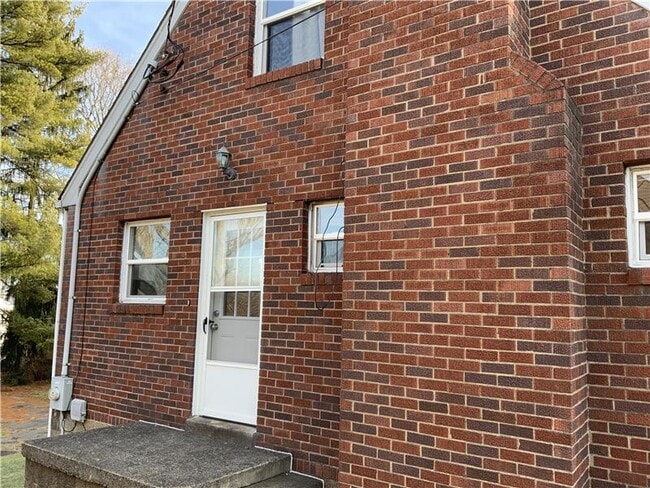 Building Photo - 2803 Cleveland Ave
