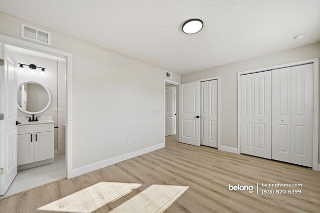 Building Photo - 3128 Bay St