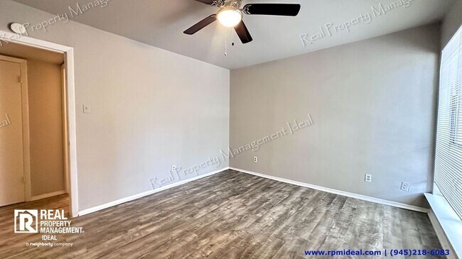 Building Photo - 3045 Park Ln