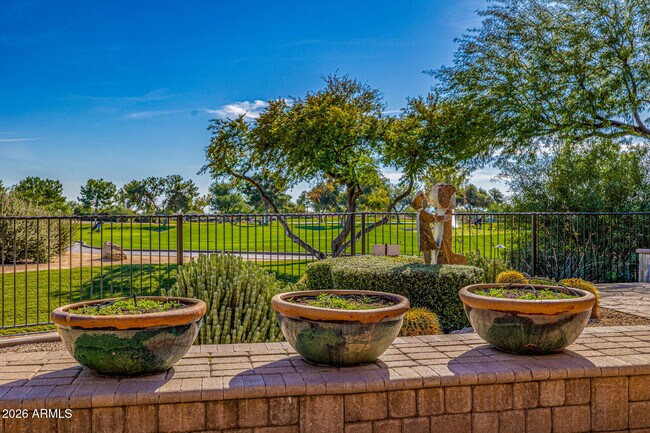 Building Photo - 8406 E Calle Buena Vista