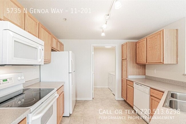 Building Photo - 5735 N Genoa Way