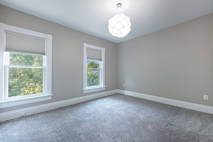 Building Photo - 554 Wyoming St