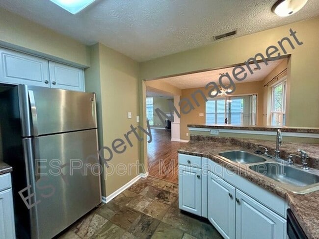 Building Photo - 7580 Sycamore Grove Ct