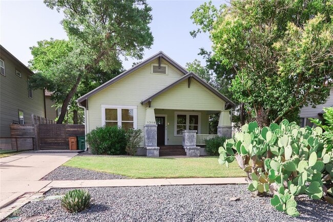 Primary Photo - 1314 Bob Harrison St