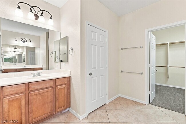 Building Photo - 8852 Regatta Bay Pl