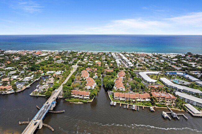 Building Photo - 5552 N Ocean Blvd