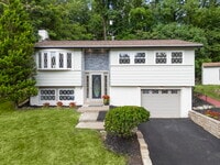 Building Photo - 224 Laura Lee Dr