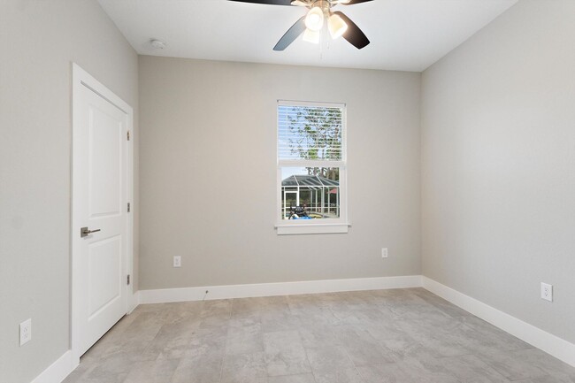 Building Photo - 1482 Gardenside Cir