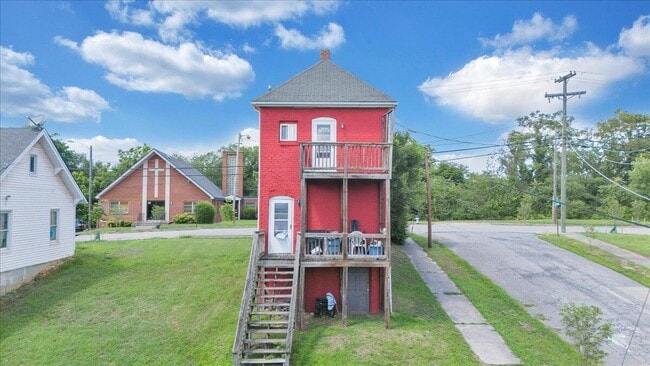 Building Photo - 302 Patton Ave NW