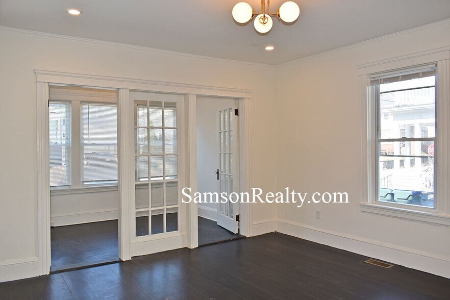 Building Photo - 405 Morris Ave