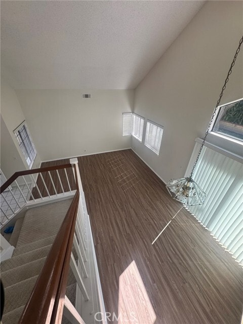 Building Photo - 971 Longview Dr