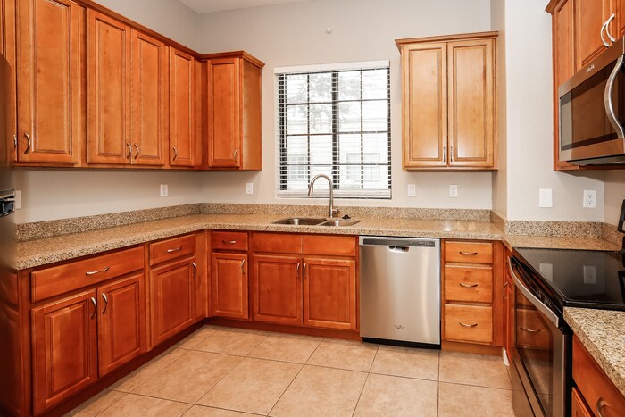 Building Photo - 4241 Pebble Creek Pkwy
