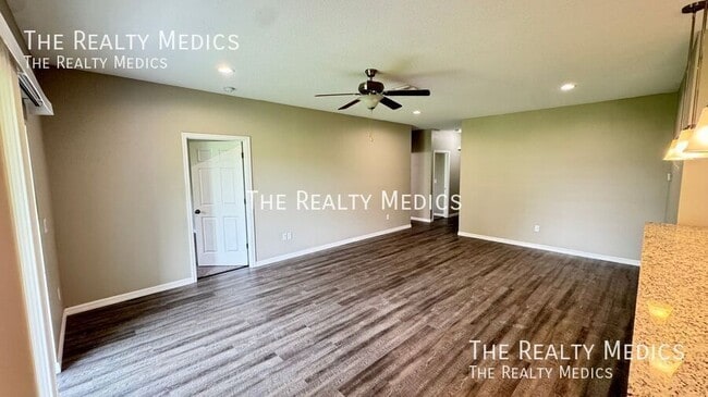 Building Photo - 8219 Cozumel Ln