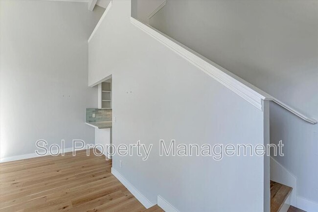 Building Photo - 2703 Subec Ln
