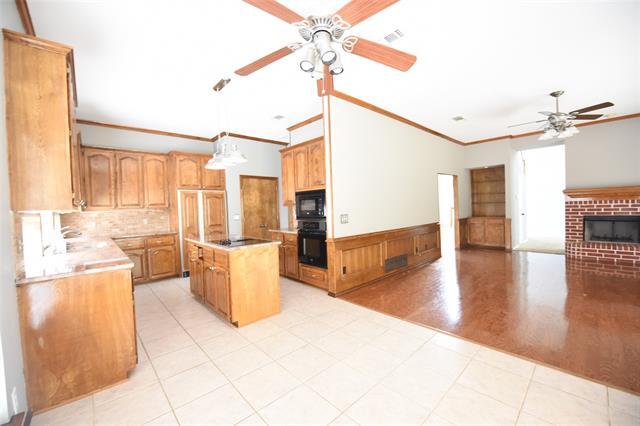 Building Photo - 2701 Creekside Way
