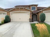 Building Photo - 9406 Majestia Ln