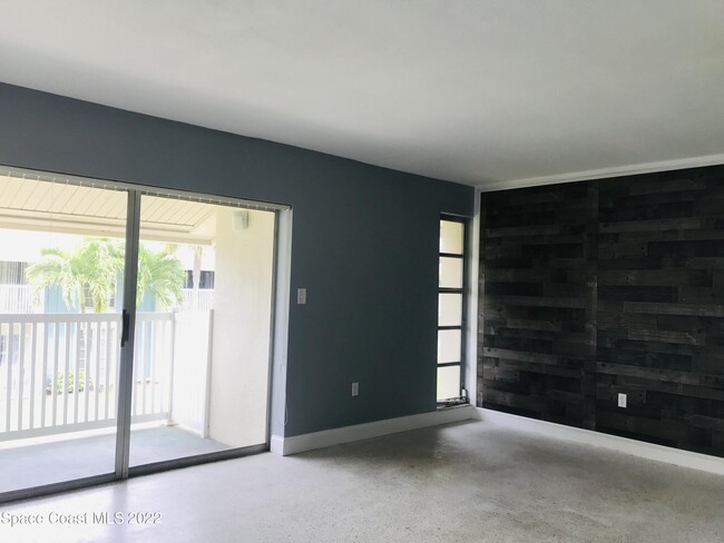Building Photo - 250 N Banana River Dr