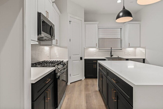 Building Photo - 816 Curtin St