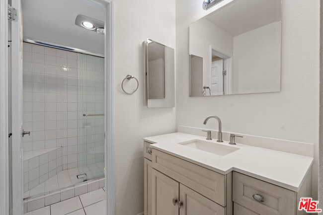 Building Photo - 4800 Maytime Ln