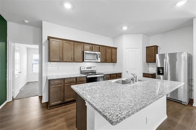 Building Photo - 508 Windrow Dr