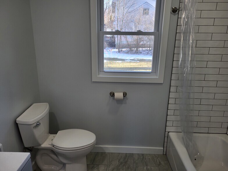 Bathroom - 1221 Main St