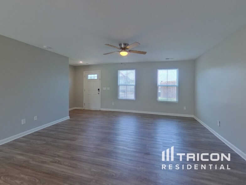 Building Photo - 1413 Kobuk Vly Ct