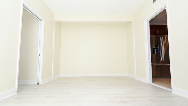 Building Photo - 1220 N Coast Hwy