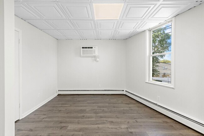 Building Photo - 1534 PATERSON PLANK Rd