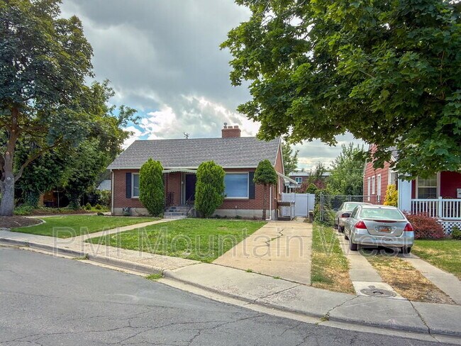 Building Photo - 282 E 650 N
