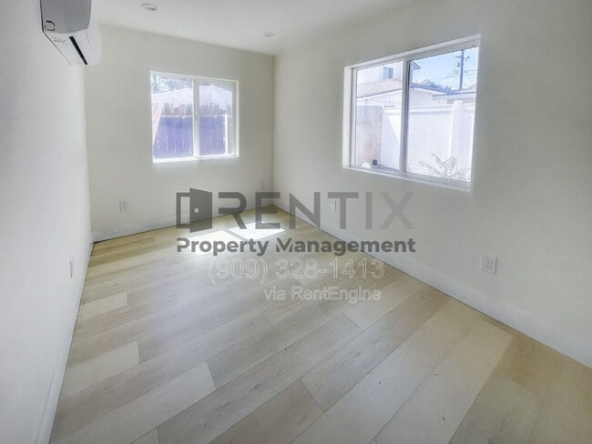 Building Photo - 787 N Reservoir St