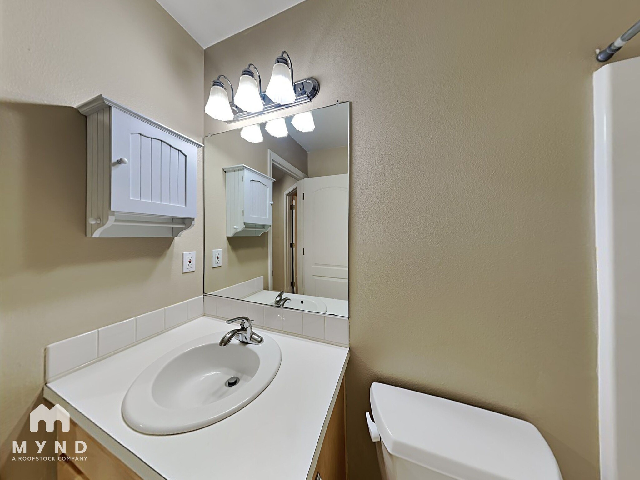 Building Photo - 15308 SW Highpoint Dr