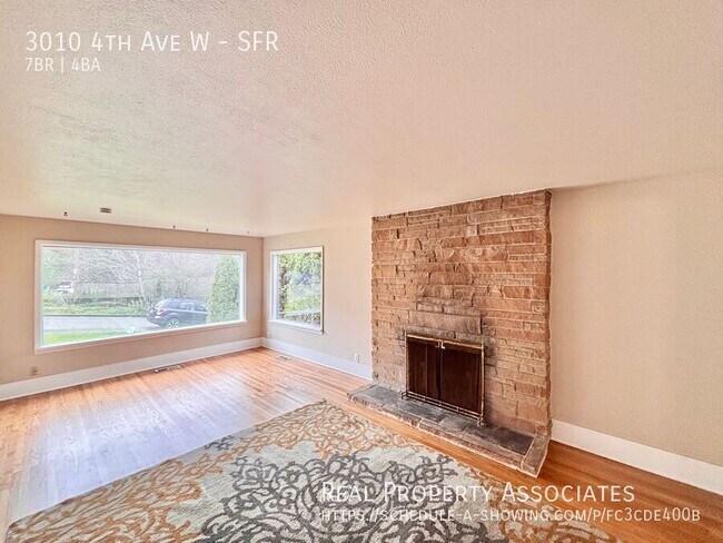 Building Photo - 3010 4th Ave W