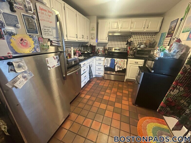 Building Photo - 160 Broadway