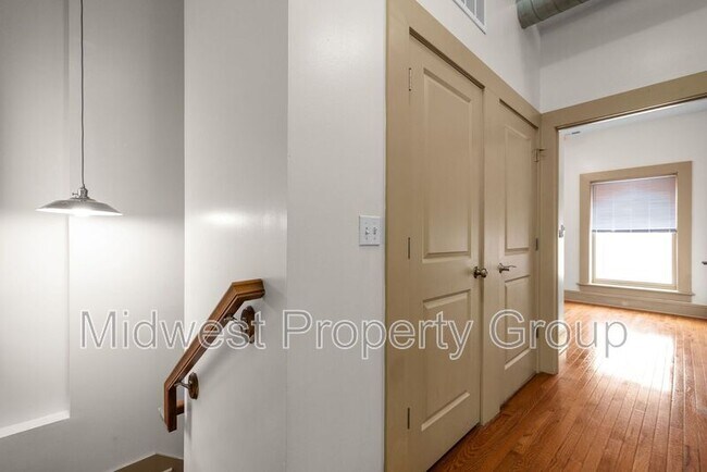 Building Photo - 4244 Chouteau Ave