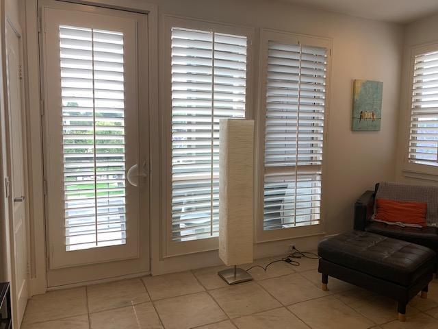 balcony off living room - 5511 W 149th Pl