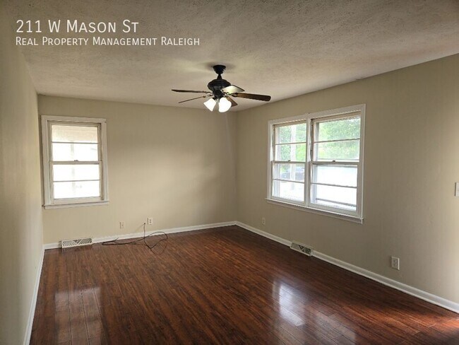 Building Photo - 211 W Mason St