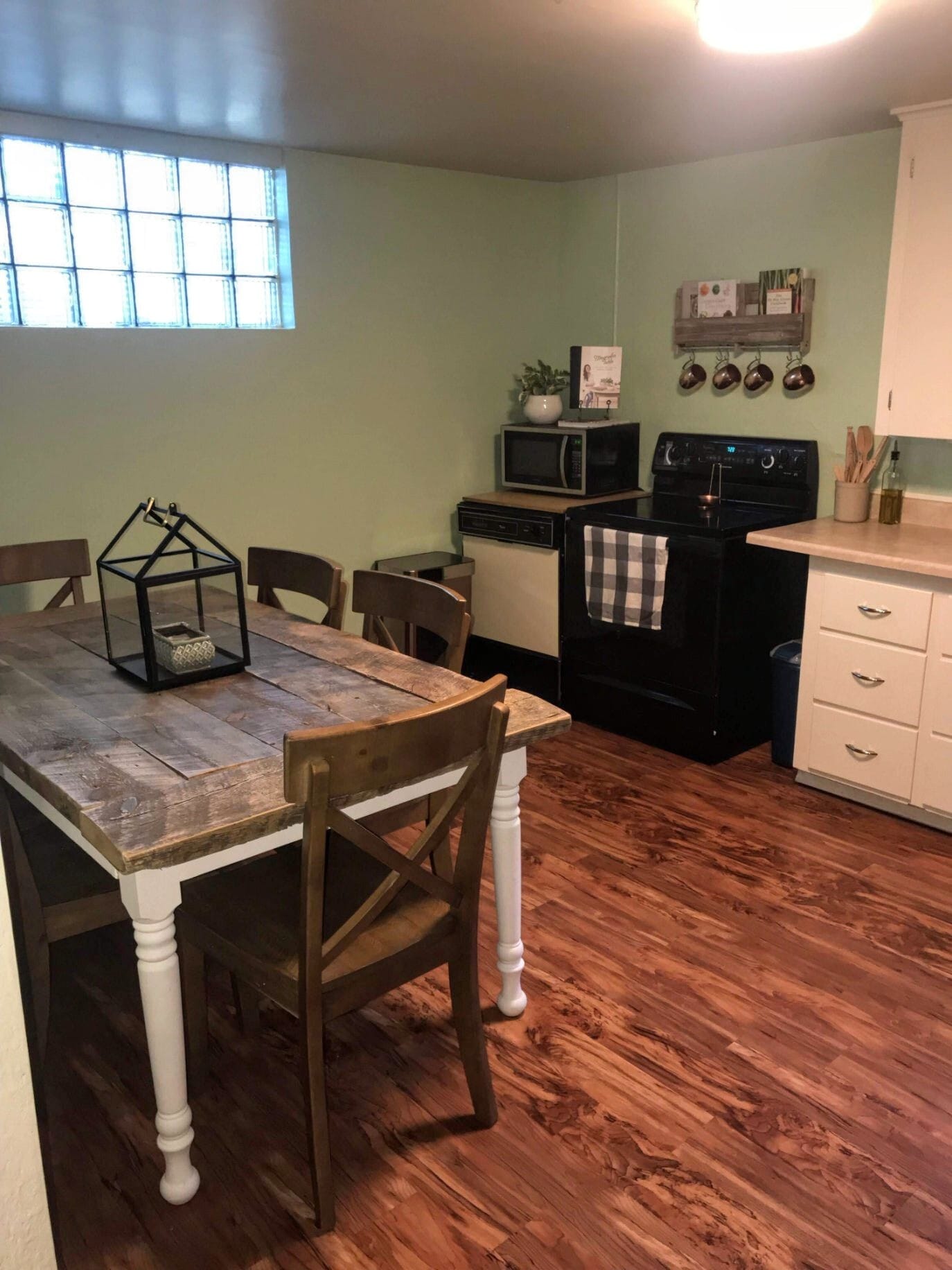 kitchen - 505 Clark Ave