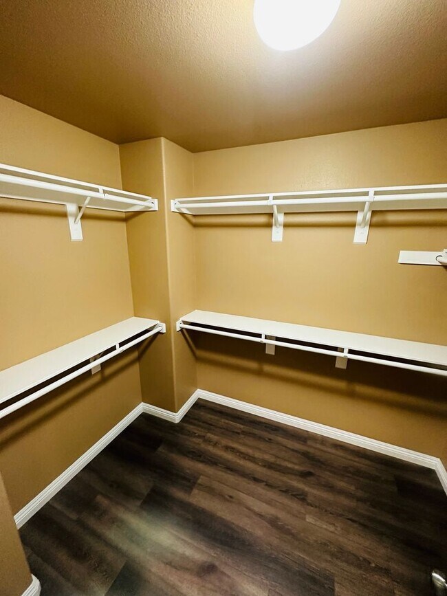 Building Photo - Coming Soon! Gorgeous 4 bed, 4 Bath Canyon Hills home for Lease!