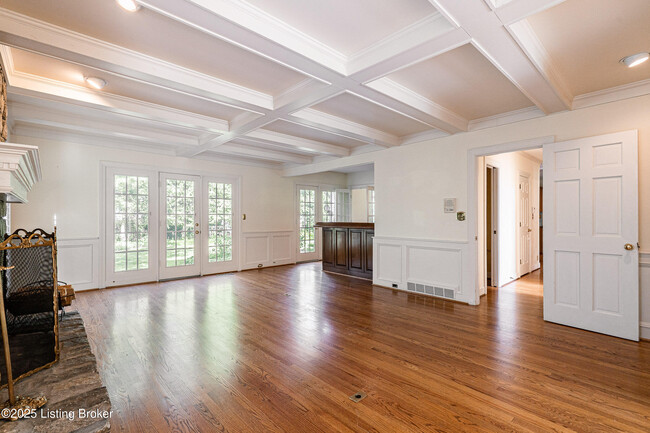 Building Photo - 303 Coralberry Rd
