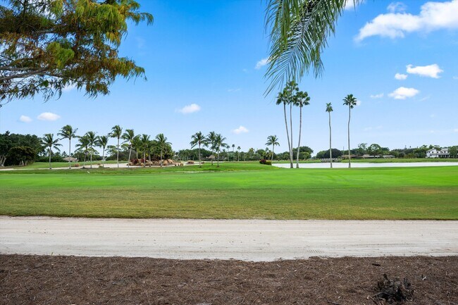 Building Photo - 2104 Country Golf Dr