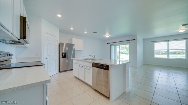 Building Photo - 3426 Acapulco Cir