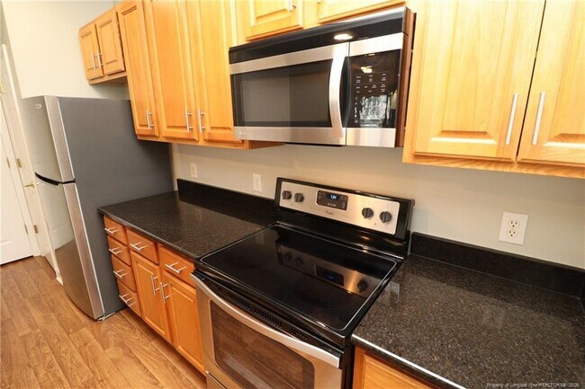 Building Photo - 223 Eyam Hall Ln