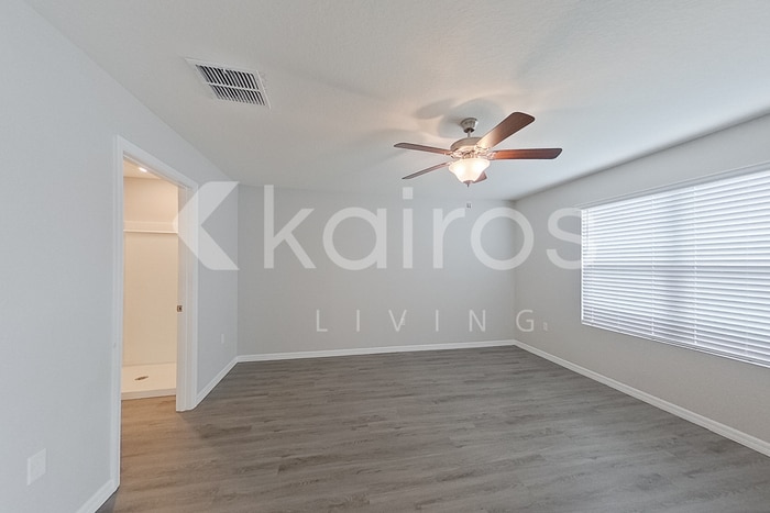 Building Photo - 8590 SW 44th Ct