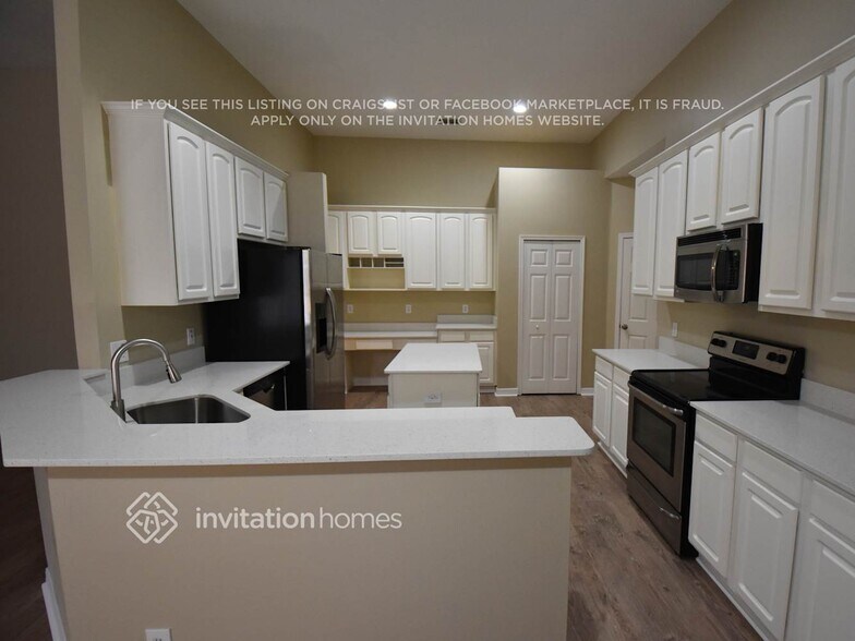 Building Photo - 1774 Sweetwater W Cir