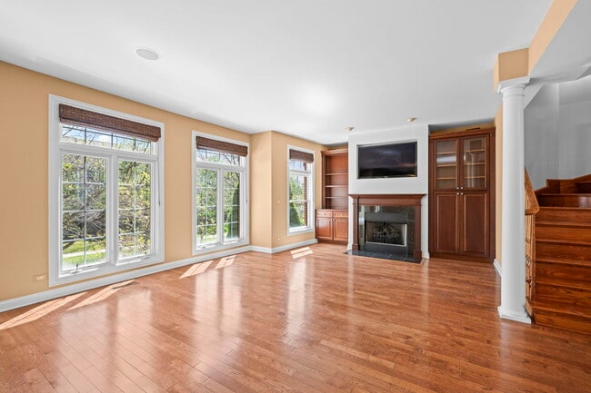 Building Photo - 1813 Admiral Ct