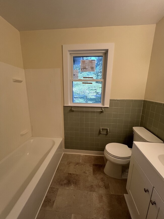 Building Photo - 711 Dennisville-Petersburg Rd